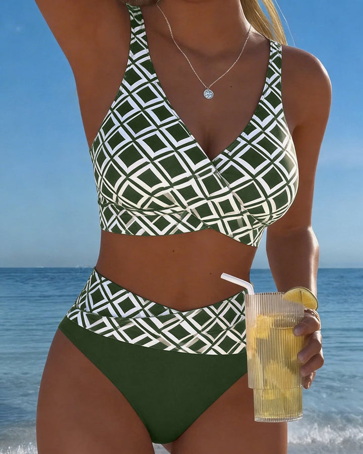 Fiona - Two-Piece Bikini with Cut-Out Bra and Diamond Pattern