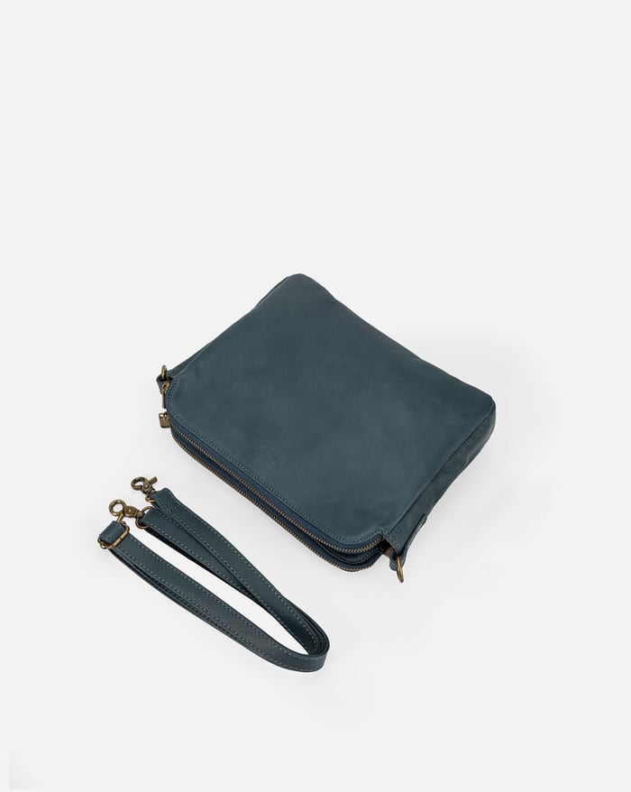 Savannah - Sleek Three-Layer Crossbody Bag
