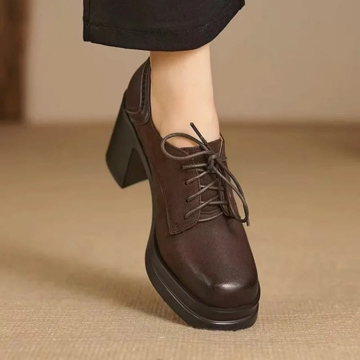 Millie Classic Pumps