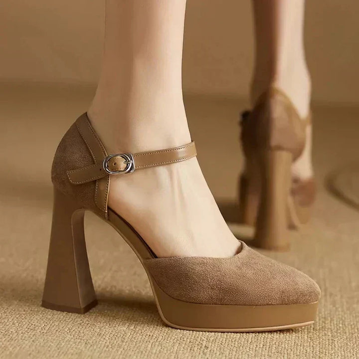 Dana Elegant Pumps