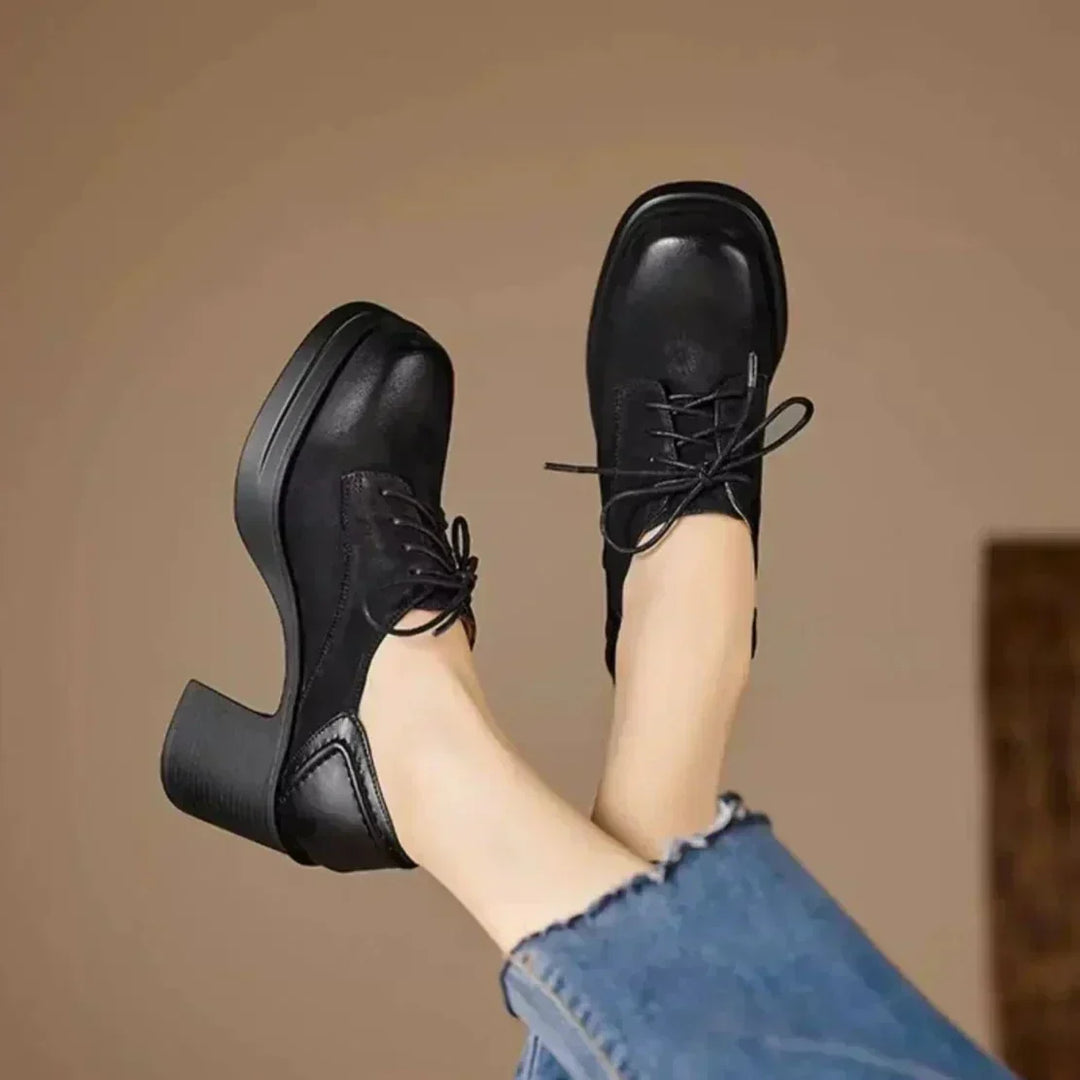 Millie Classic Pumps