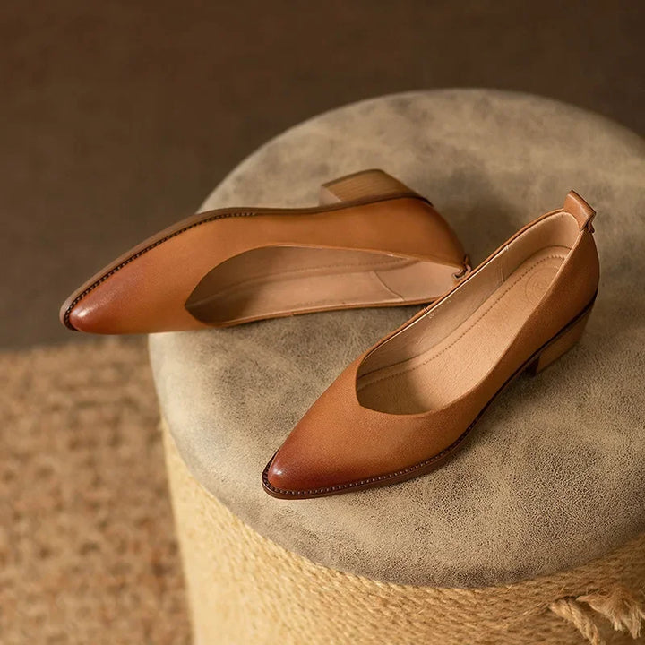 Julie Classic Pumps