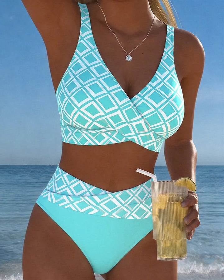 Fiona - Two-Piece Bikini with Cut-Out Bra and Diamond Pattern